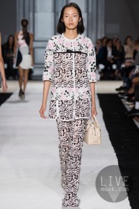 094a-spring-2015-trends-florals