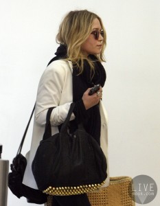 the-history-of-the-it-bag-alexander-wang-mary-kate-olsen