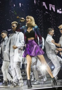 Taylor-Swift-1989-Tour-Pictures (9)