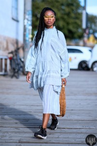 smock-dress-autumn-outfit-ideas-streetstyle_0000_GettyImages-1016825158