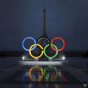 02-Olympic-Rings-At-The-Trocadero.webp