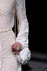 model-presents-a-creation-from-chanel-womenswear-fall-news-photo-1683922483-64e47d3f526ce.webp